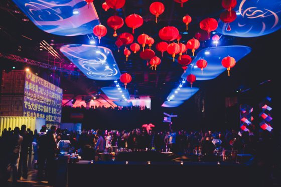 red-chinese-lanterns-hanging-over-holiday-party-event